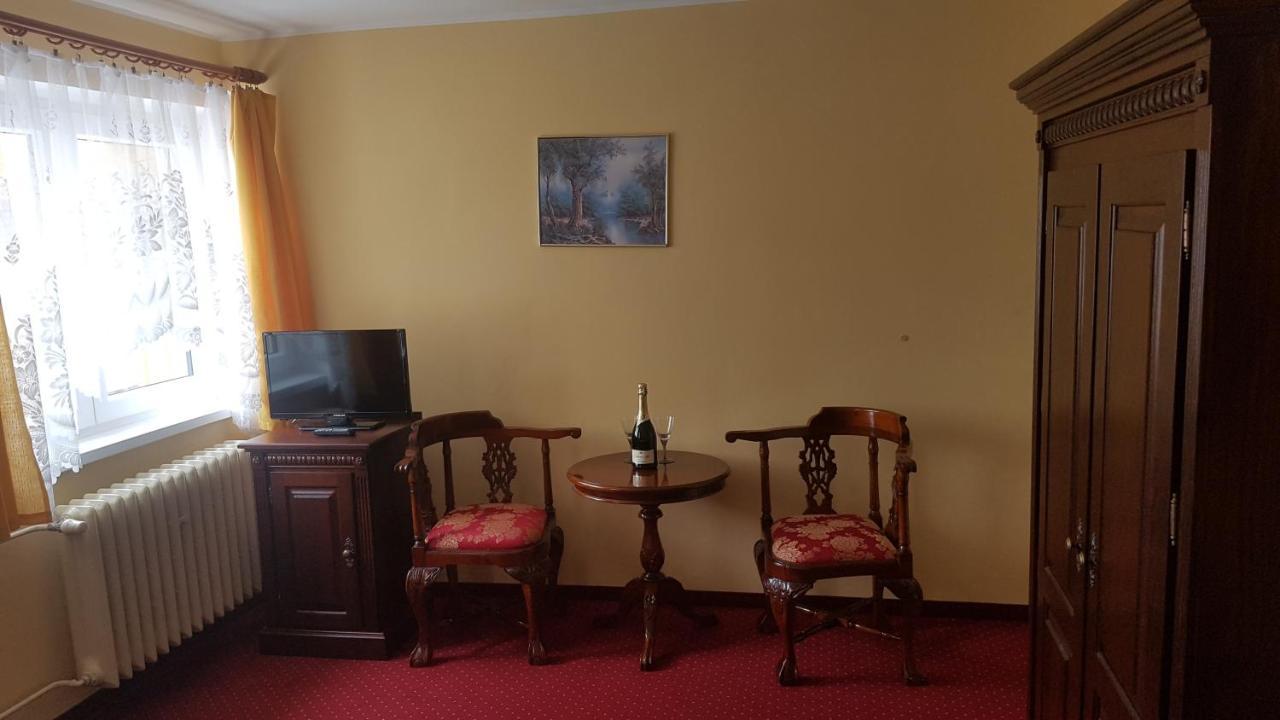 Hotel Slunecna Boží Dar エクステリア 写真