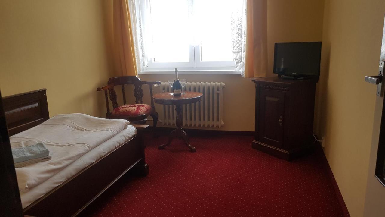 Hotel Slunecna Boží Dar エクステリア 写真