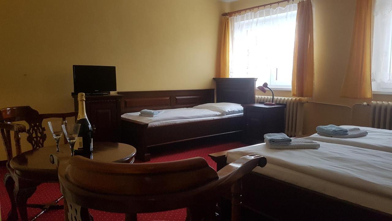 Hotel Slunecna Boží Dar エクステリア 写真
