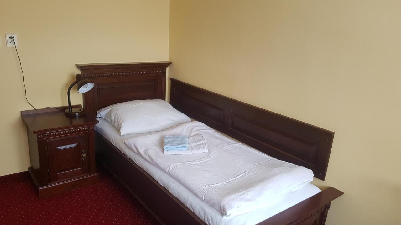 Hotel Slunecna Boží Dar エクステリア 写真
