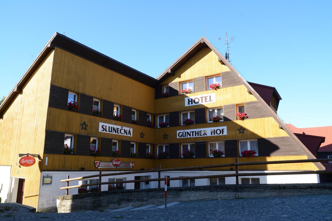 Hotel Slunecna Boží Dar エクステリア 写真