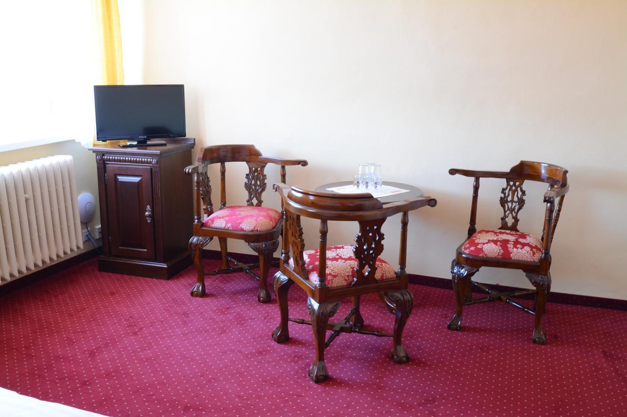 Hotel Slunecna Boží Dar エクステリア 写真