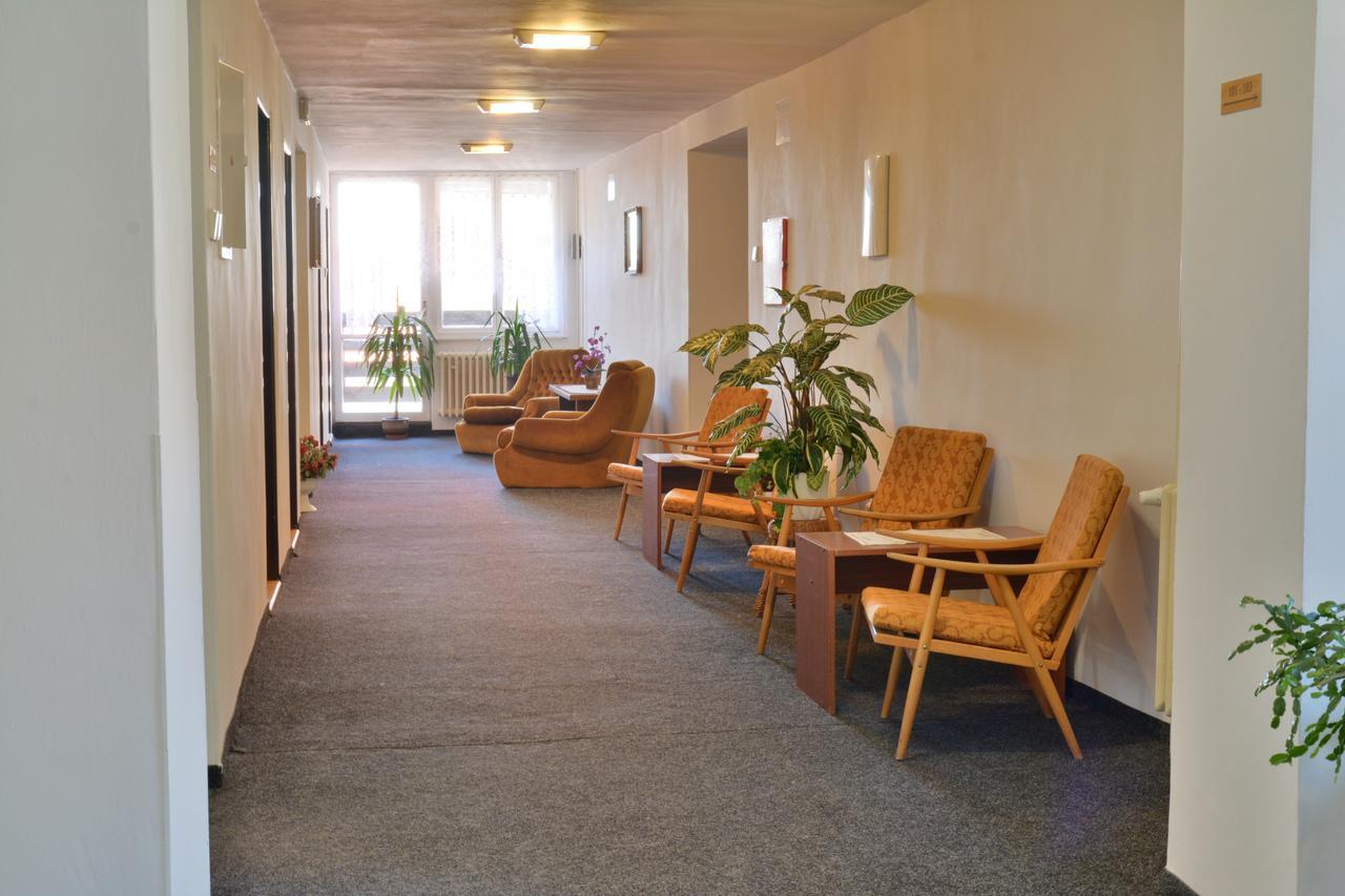 Hotel Slunecna Boží Dar エクステリア 写真