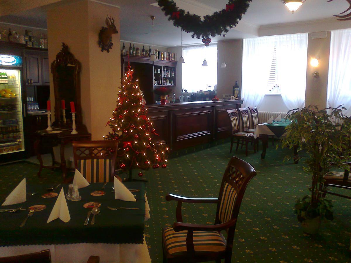 Hotel Slunecna Boží Dar エクステリア 写真