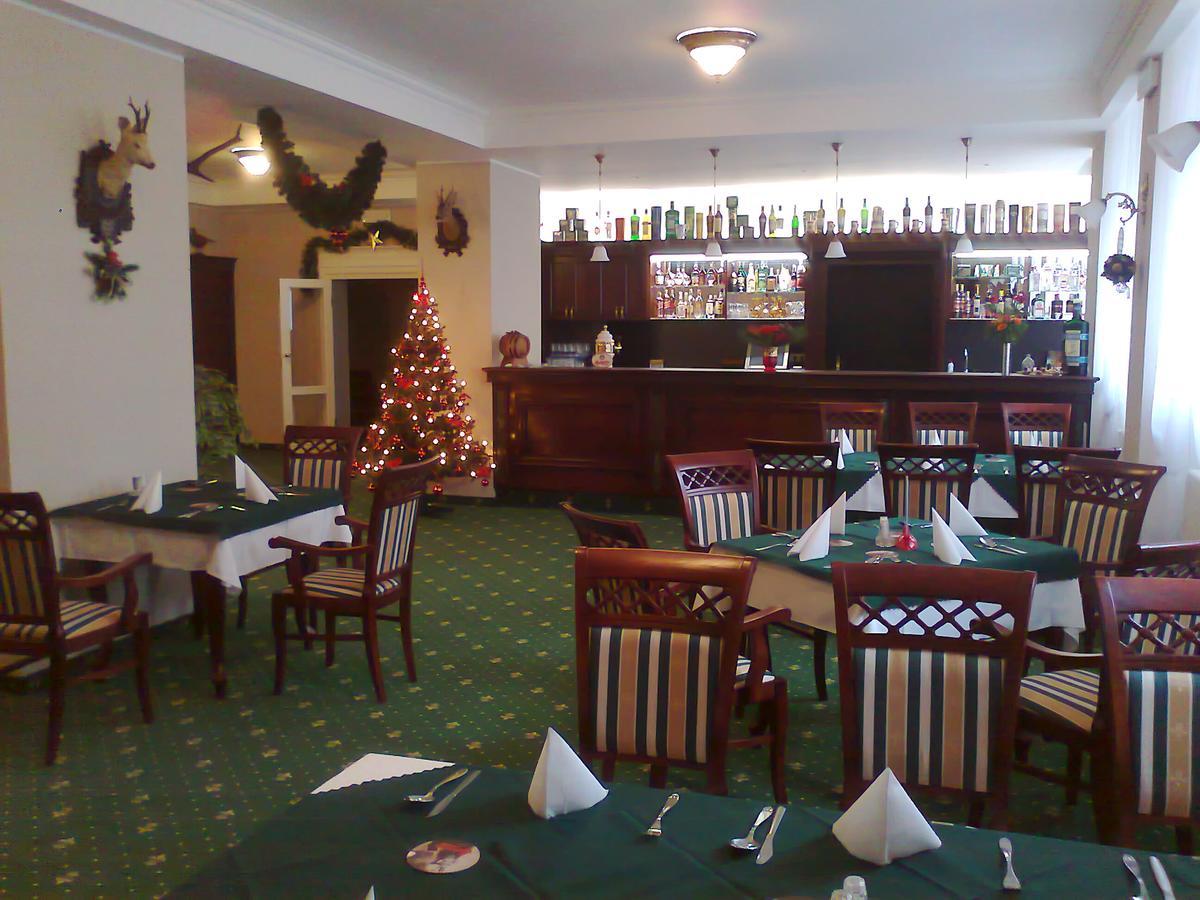 Hotel Slunecna Boží Dar エクステリア 写真